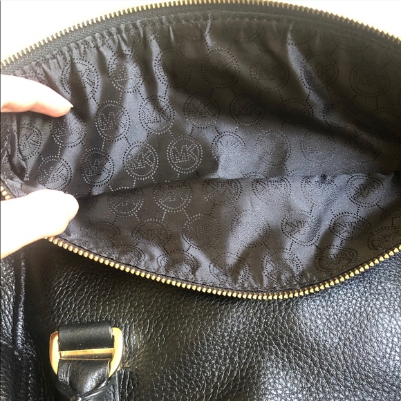 Michael Kors Black Purse - Picture 5 of 5
